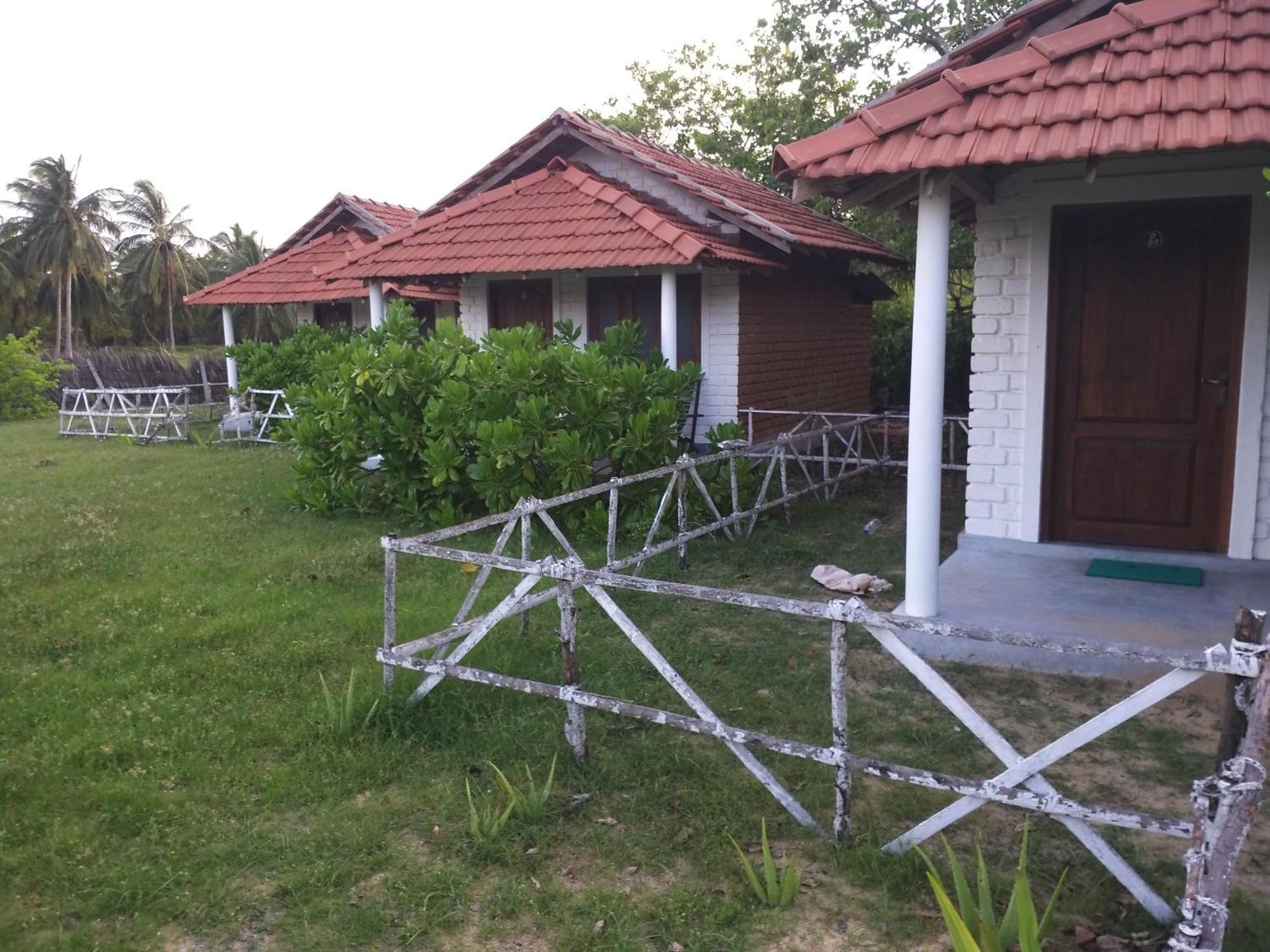 Windy Beach Cabanas Kalpitiya Habitación foto