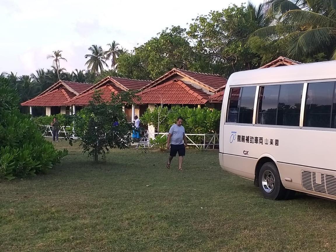 Windy Beach Cabanas Kalpitiya Exterior foto