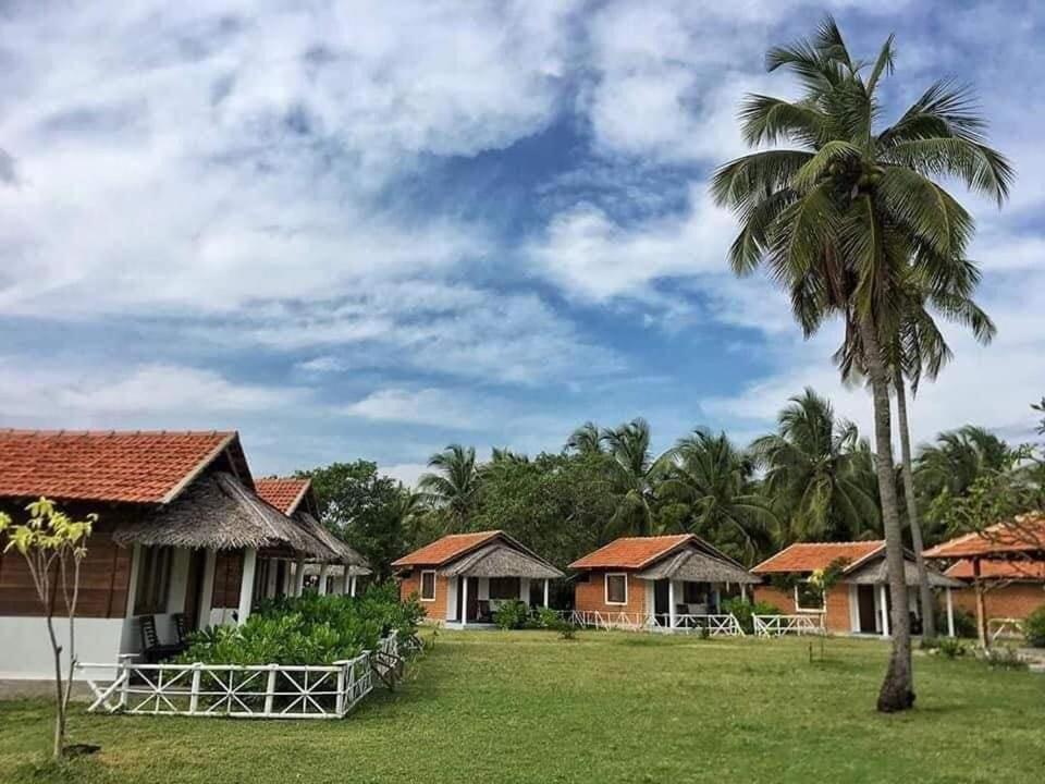 Windy Beach Cabanas Kalpitiya Exterior foto